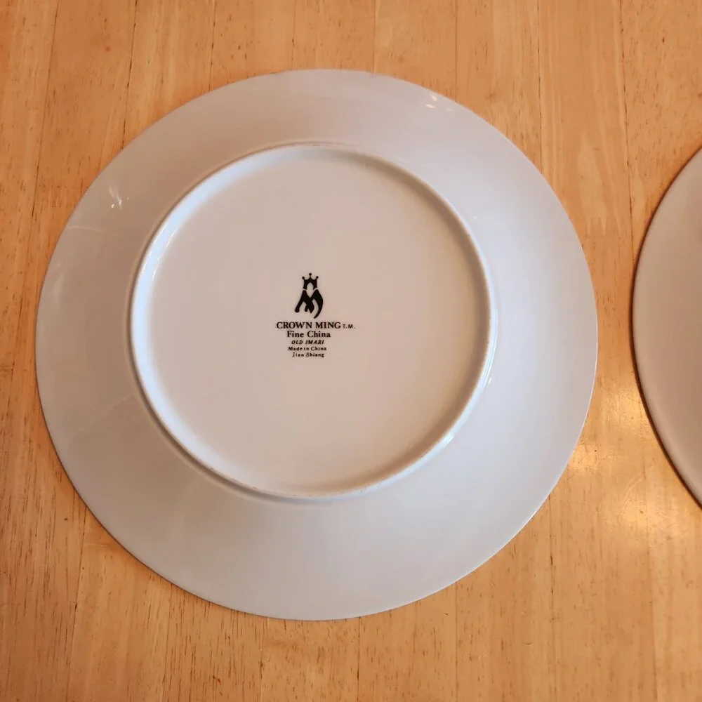 Crown Ming China Old Imari  2 Dinner Plates Asian Style Floral 10 ½”